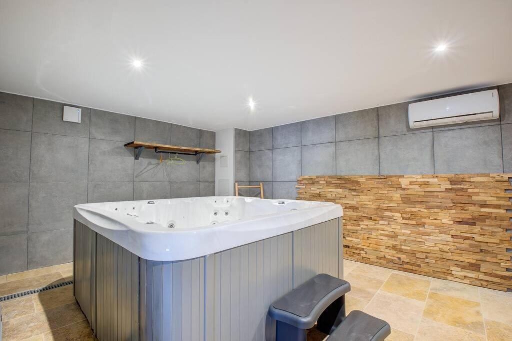 Combe Jolie Clim, Piscine & Jacuzzi Villa Saint-Vincent-de-Cosse Exterior foto